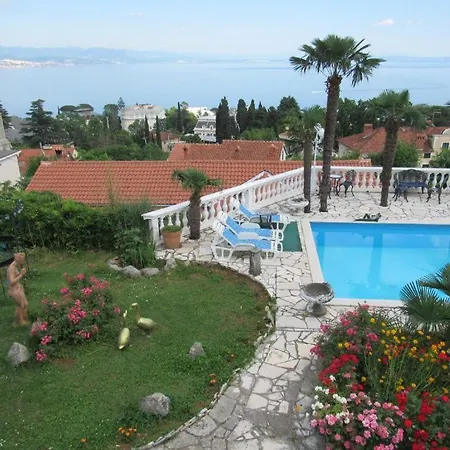 Apartment Palme 1 Opatija