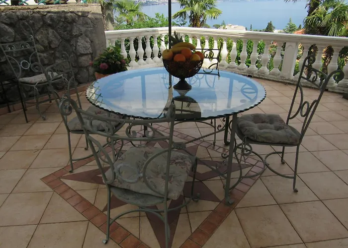 Apartment Palme 1 Opatija